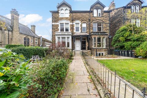 6 bedroom semi-detached house for sale, Kings Road, Harrogate, HG1