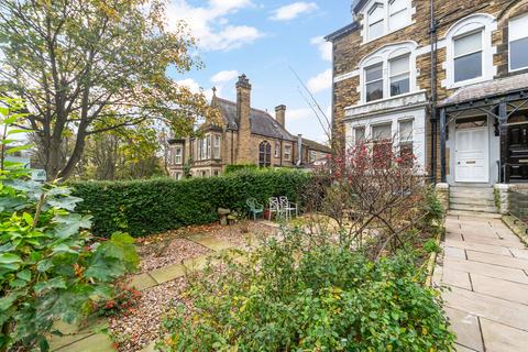 6 bedroom semi-detached house for sale, Kings Road, Harrogate, HG1