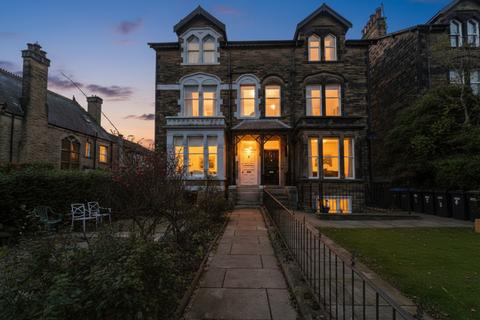 undefined, Kings Road, Harrogate, HG1