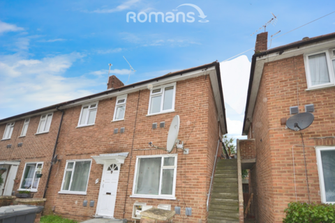 2 bedroom maisonette to rent, Windsor Road, Slough