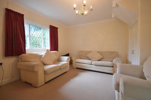 2 bedroom bungalow to rent, Llandennis Avenue, Cyncoed