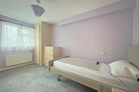 1 bedroom retirement property for sale, Hucclecote Road, Hucclecote, Gloucester