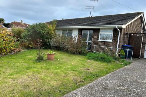 2 bedroom bungalow to rent, Milton Close, Lancing