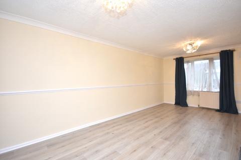 3 bedroom end of terrace house to rent, Aylesbury HP19