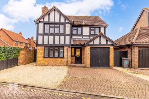 Walsingham Dene, Littledown, BH7