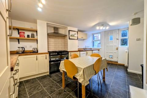 53 Beechwood Mount, Leeds, LS4 2NQ