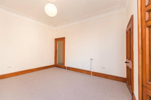 2 bedroom flat to rent, Mertoun Place, Edinburgh, EH11