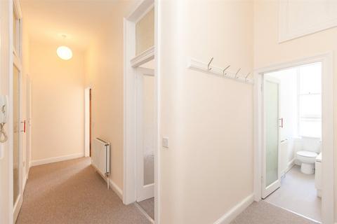 2 bedroom flat to rent, Mertoun Place, Edinburgh, EH11