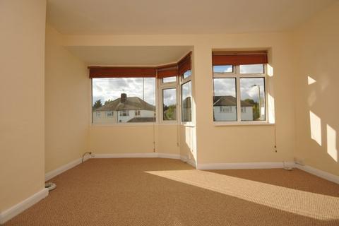 2 bedroom apartment to rent, Barnesdale Crescent, Orpington BR5