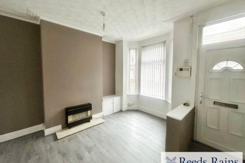 2 bedroom terraced house to rent, Welford Street, Salford M6