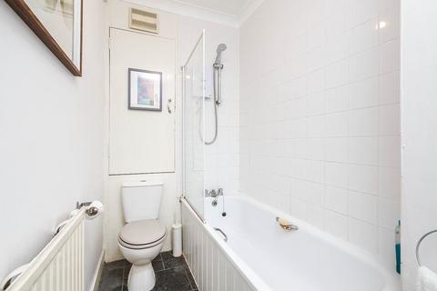 1 bedroom flat to rent, The Terrace, Kent DA12