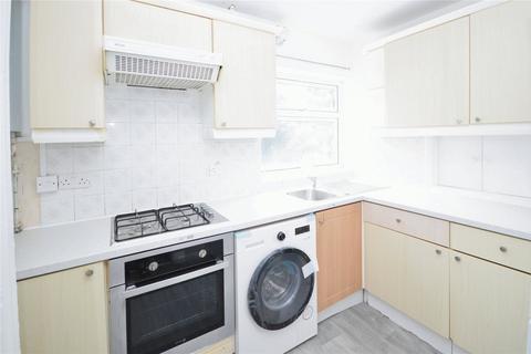 2 bedroom flat to rent, Heathside, Hounslow TW4