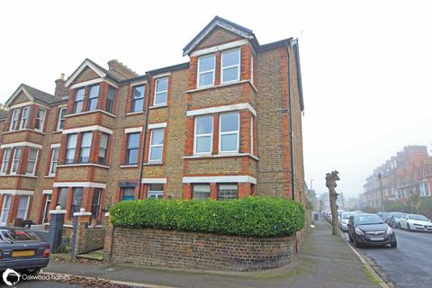 6 bedroom terraced house for sale, Lyndhurst Road, Ramsgate