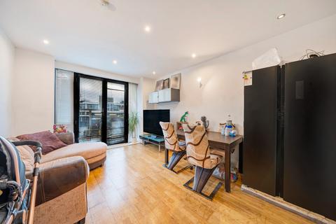 2 bedroom apartment for sale, Hatcham Park Mews, London, SE14