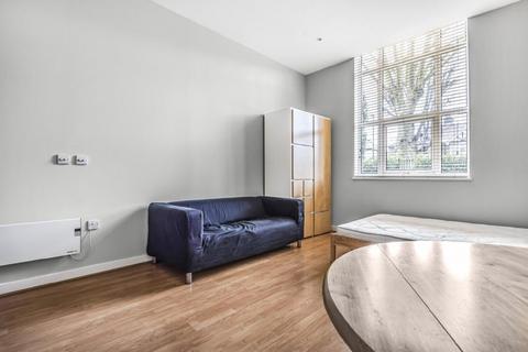 Studio for sale, Bromyard Avenue, Acton