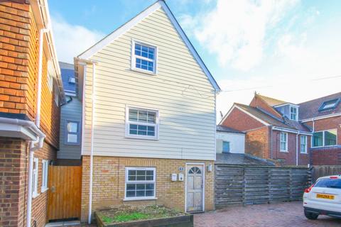 Gilbert Court, Sittingbourne, Kent, ME10