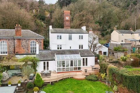 4 bedroom detached house for sale, North Malvern Road, Worcestershire WR14