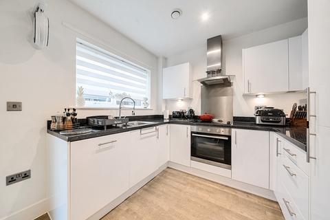 3 bedroom end of terrace house for sale, Sandpiper Drive, Harrow, HA2