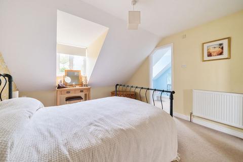 1 Grants Close, Wincanton, BA9 9NS
