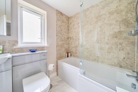 1 Grants Close, Wincanton, BA9 9NS