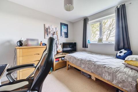 1 Grants Close, Wincanton, BA9 9NS