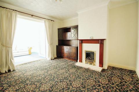 3 bedroom semi-detached house for sale, Selby Road, Leeds LS15