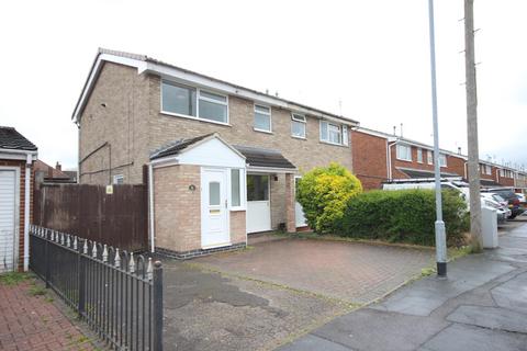 3 bedroom house to rent, Waverley Lane, Burton upon Trent DE14