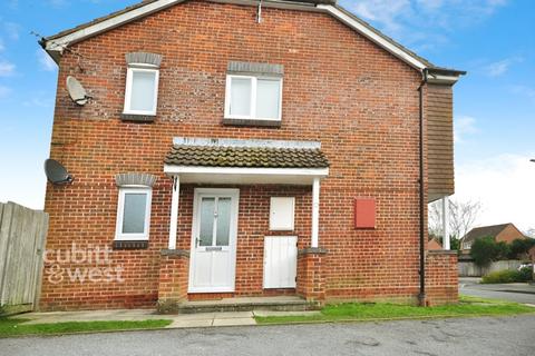 1 bedroom ground floor maisonette to rent, Windsor Close Southwater RH13