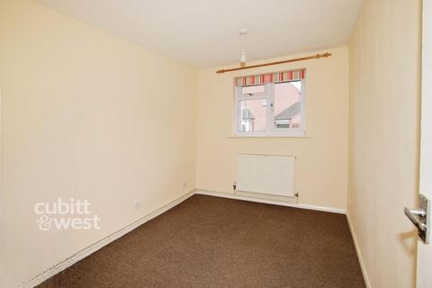 1 bedroom ground floor maisonette to rent, Windsor Close Southwater RH13