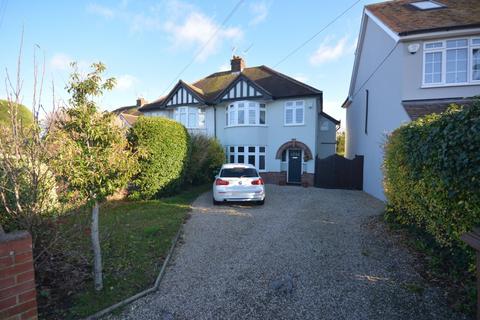 4 bedroom semi-detached house to rent, Broomfield Road, CM1