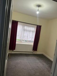 1 bedroom flat to rent, Selbourne Road, Luton, Bedfordshire