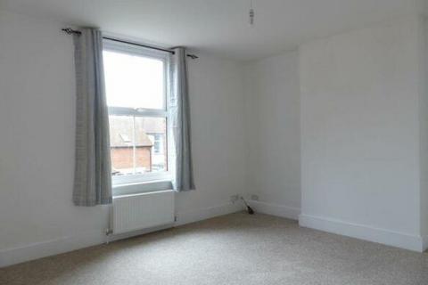 2 bedroom flat for sale, Victoria Road, Cranleigh GU6