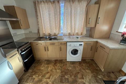 3 bedroom terraced house to rent, Astbury Avenue, Smethwick