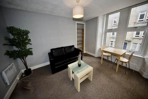 1 bedroom house to rent, Peddie Street, Dundee,