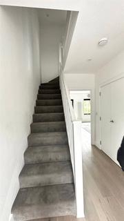 2 bedroom apartment to rent, Croydon Road, Caterham, Surrey, CR3