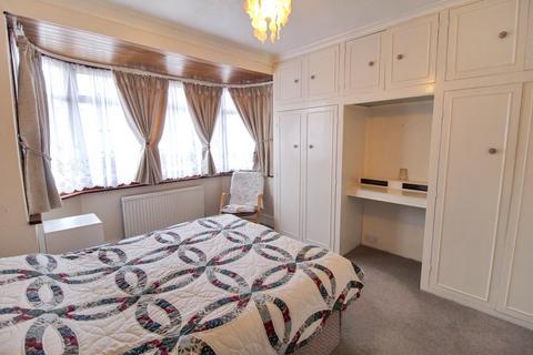 5 bedroom end of terrace house for sale, Shaldon Road, Edgware, HA8