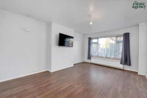 2 bedroom apartment to rent, Heathfield, London, E4