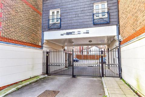 1 bedroom ground floor flat for sale, Exmouth Road, Southsea, Hampshire