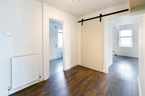 2 bedroom apartment to rent, Speculation Street, York