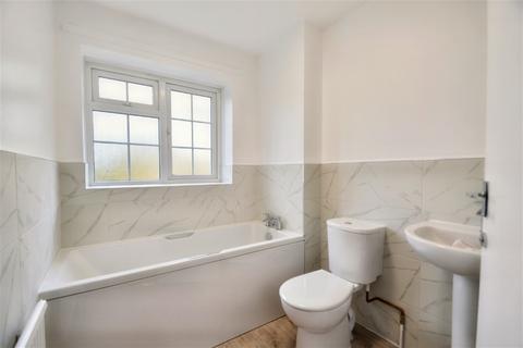 3 bedroom terraced house to rent, Storrington, West Sussex, RH20