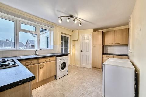 2 bedroom flat for sale, Bridport