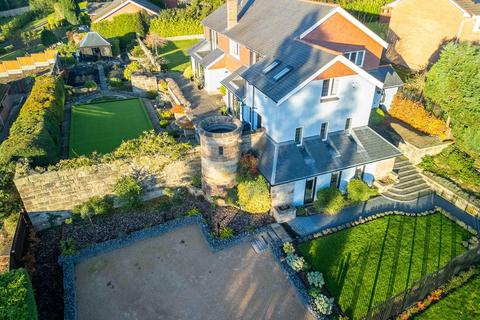 4 The Moorlands, Sutton Coldfield, B74 2RF