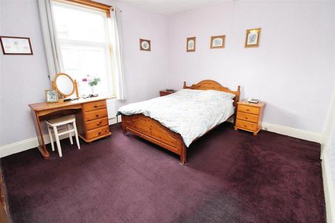 23 Glendare Road, Bradford, BD7 2QL