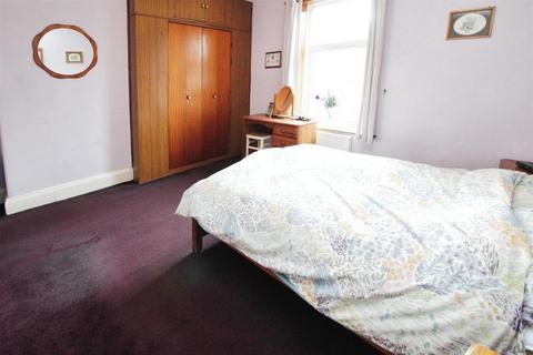 23 Glendare Road, Bradford, BD7 2QL