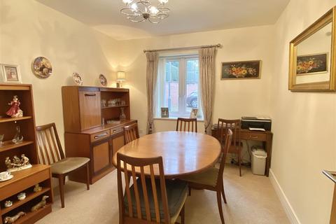 2 bedroom retirement property for sale, 4 Lock Court, Copthorne Road, Shrewsbury SY3 8LP