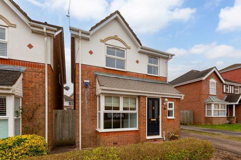 3 bedroom detached house to rent, Long Meadow, Riverhead, Sevenoaks TN13 2QY