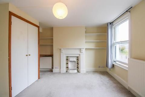 2 bedroom maisonette to rent, Priory Road, Cambridge