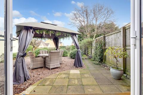 40 Askam Avenue, Pontefract, WF8 2PN