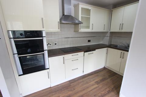 1 bedroom flat to rent, Teresa Gardens, Waltham Cross EN8