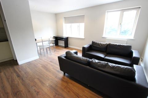 1 bedroom flat to rent, Teresa Gardens, Waltham Cross EN8